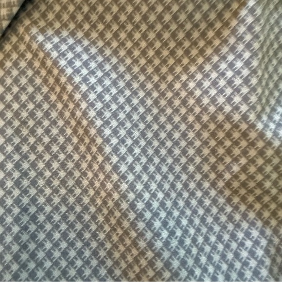 Men's Blue Patterned performance stretch button down Shirt - Picture 4 of 4